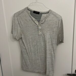Banana Republic Tshirt
